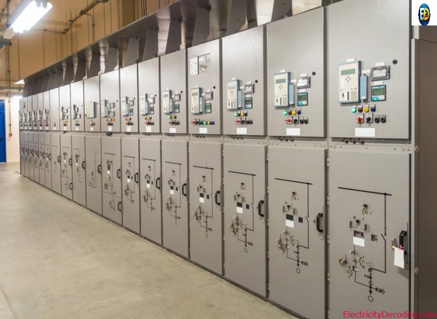 Switching Devices and Comparison in Air Insulated Medium Voltage Panels